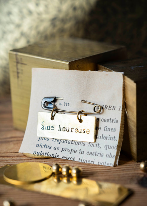 Charger l'image 1 dans la galerie. Broches à mots