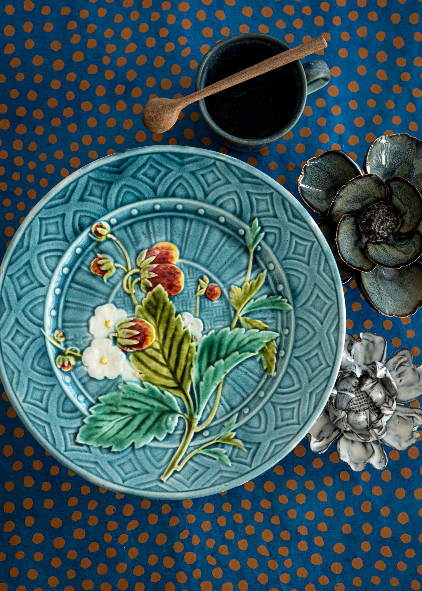 Assiette en barbotine 6