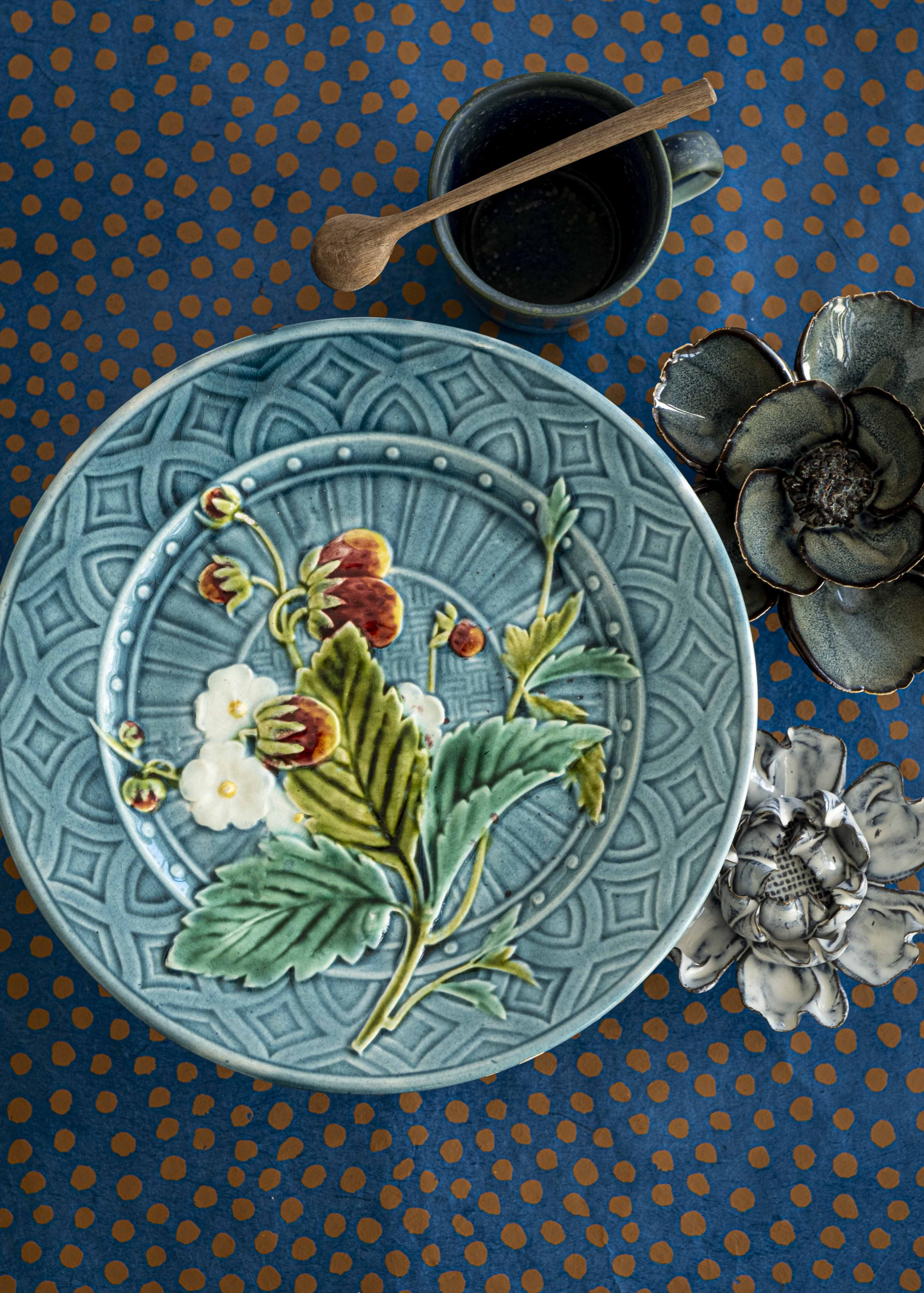 Assiette en barbotine 6