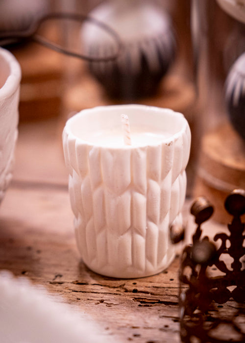 Charger l&#39;image 1 dans la galerie. Micro bougie