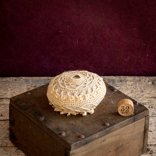 Charger l'image 1 dans la galerie. Galets en dentelle