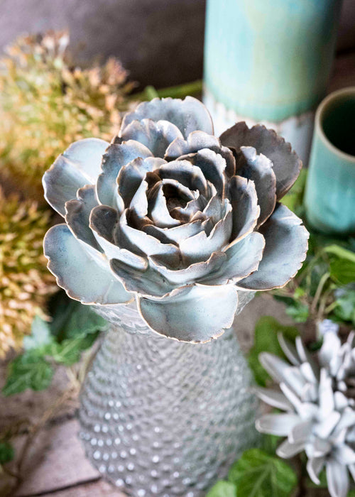 Charger l&#39;image 1 dans la galerie. La rose antique