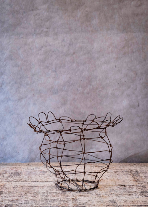 Charger l&#39;image 1 dans la galerie. Carafes et chaudrons - fil de fer