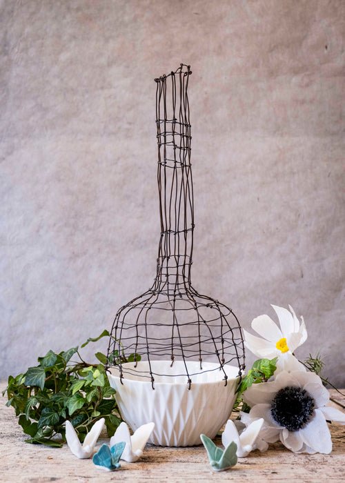 Charger l'image 1 dans la galerie. Vase filigrane