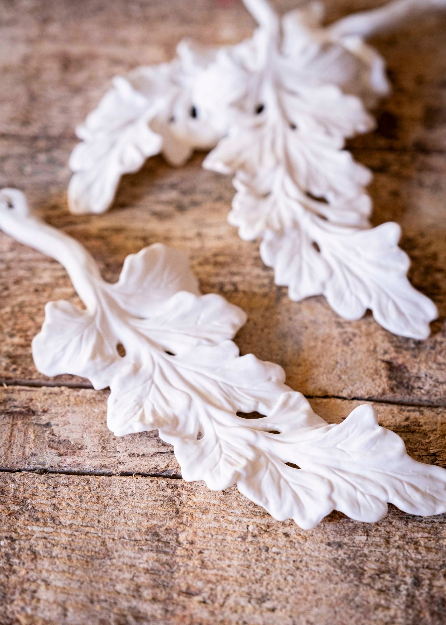 Feuille en porcelaine