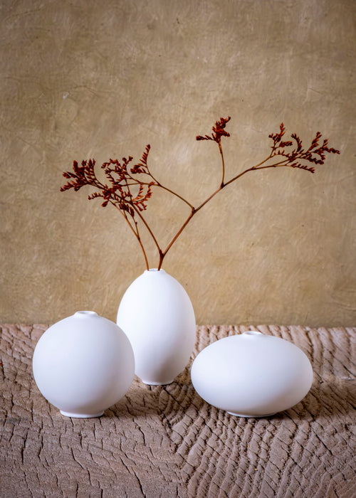 Charger l&#39;image 1 dans la galerie. Mini vases Chisana