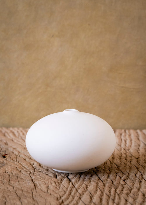 Charger l&#39;image 1 dans la galerie. Mini vases Chisana