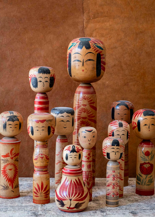 Charger l'image 1 dans la galerie. Poupées Kokeshi