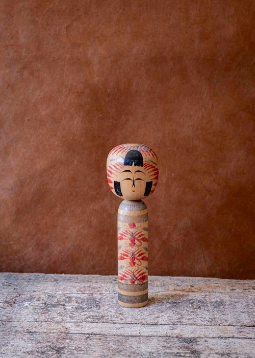Charger l'image 1 dans la galerie. Poupées Kokeshi