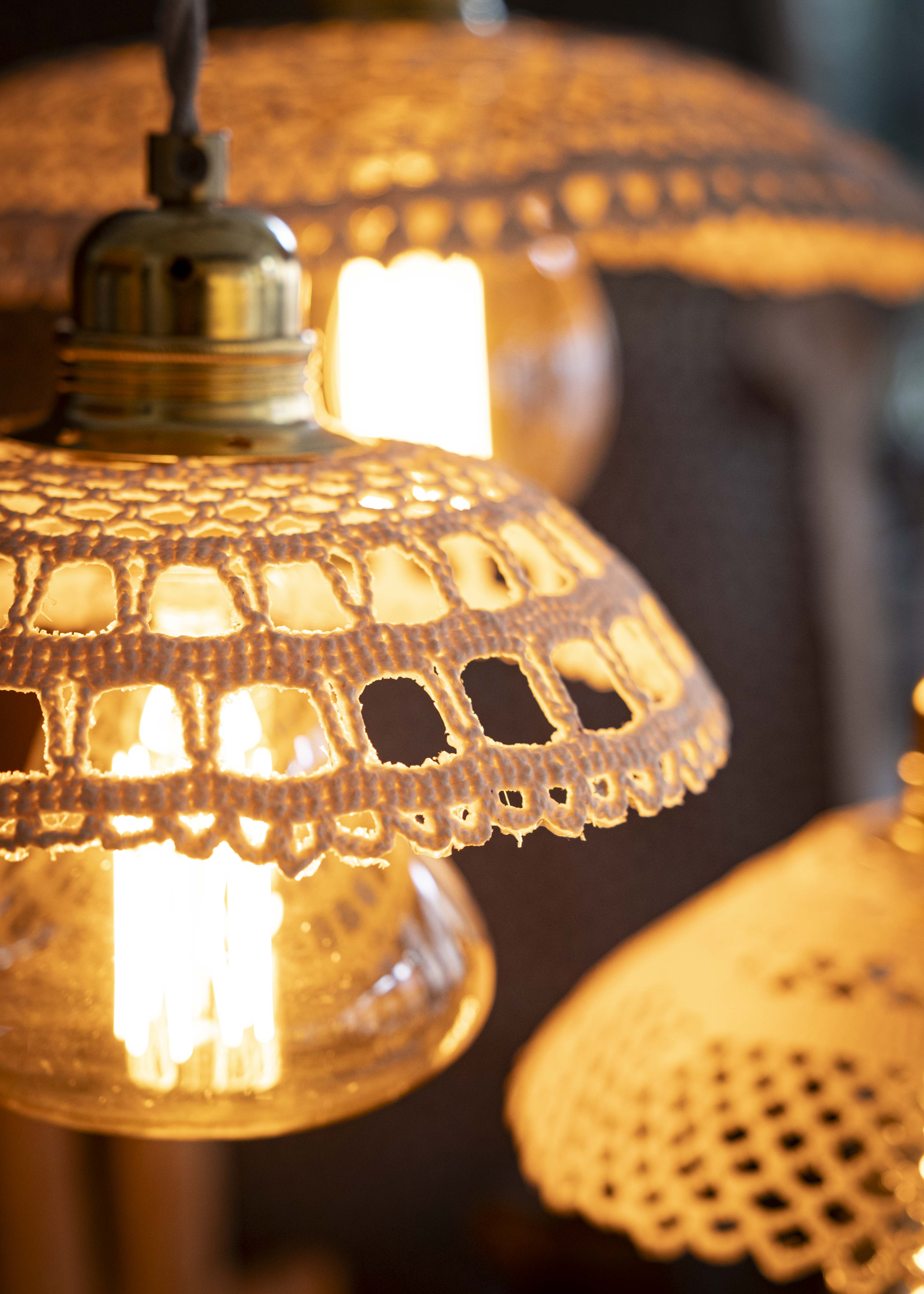 Luminaires crochetés