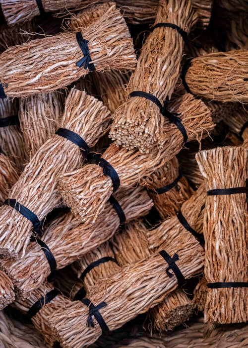 Charger l&#39;image 1 dans la galerie. Fagotin de vétiver